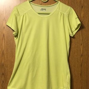 Columbia women’s short-sleeved top